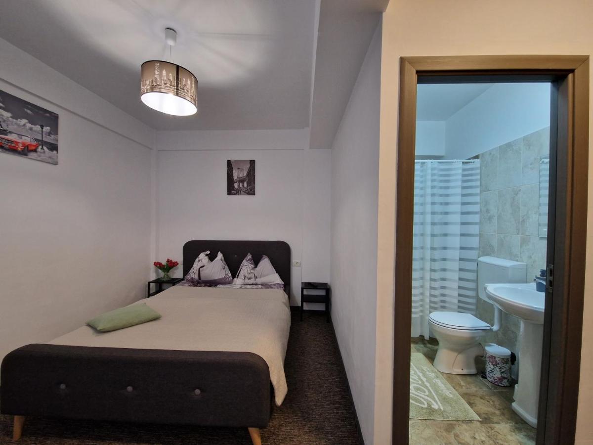 Renate House Hotell Băile Herculane Exteriör bild